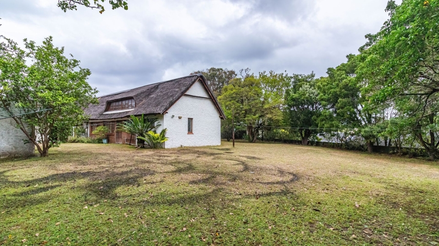 4 Bedroom Property for Sale in Bonza Bay Eastern Cape